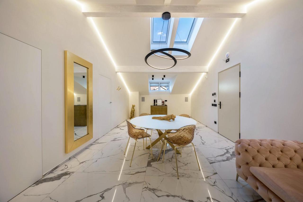 App 301 Palazzo Cavour Appartement Bozen Buitenkant foto